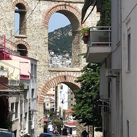 Old Town Luxury Apartment *