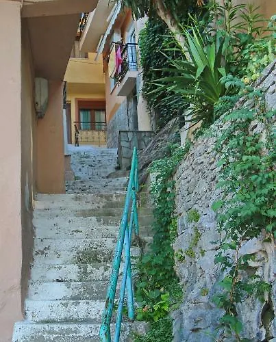 Old Town Luxury 公寓 *